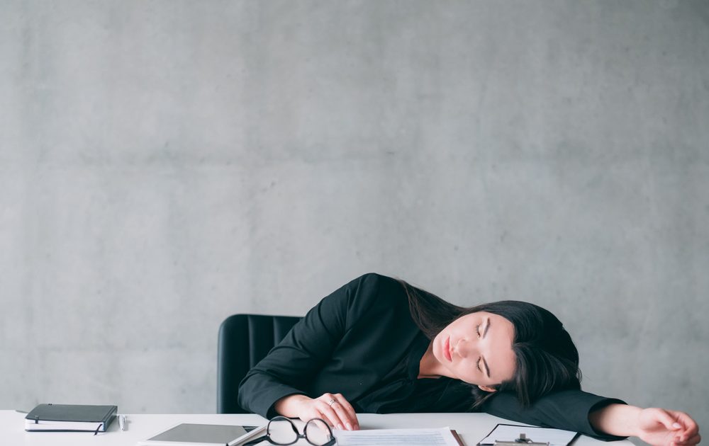 副腎疲労の原因と症状の特徴とは？検査・治療方法もあわせて解説